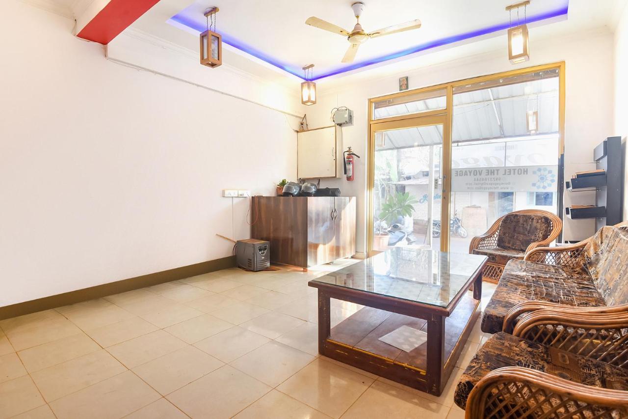 Fabexpress The Voyage Hotel Morjim Buitenkant foto