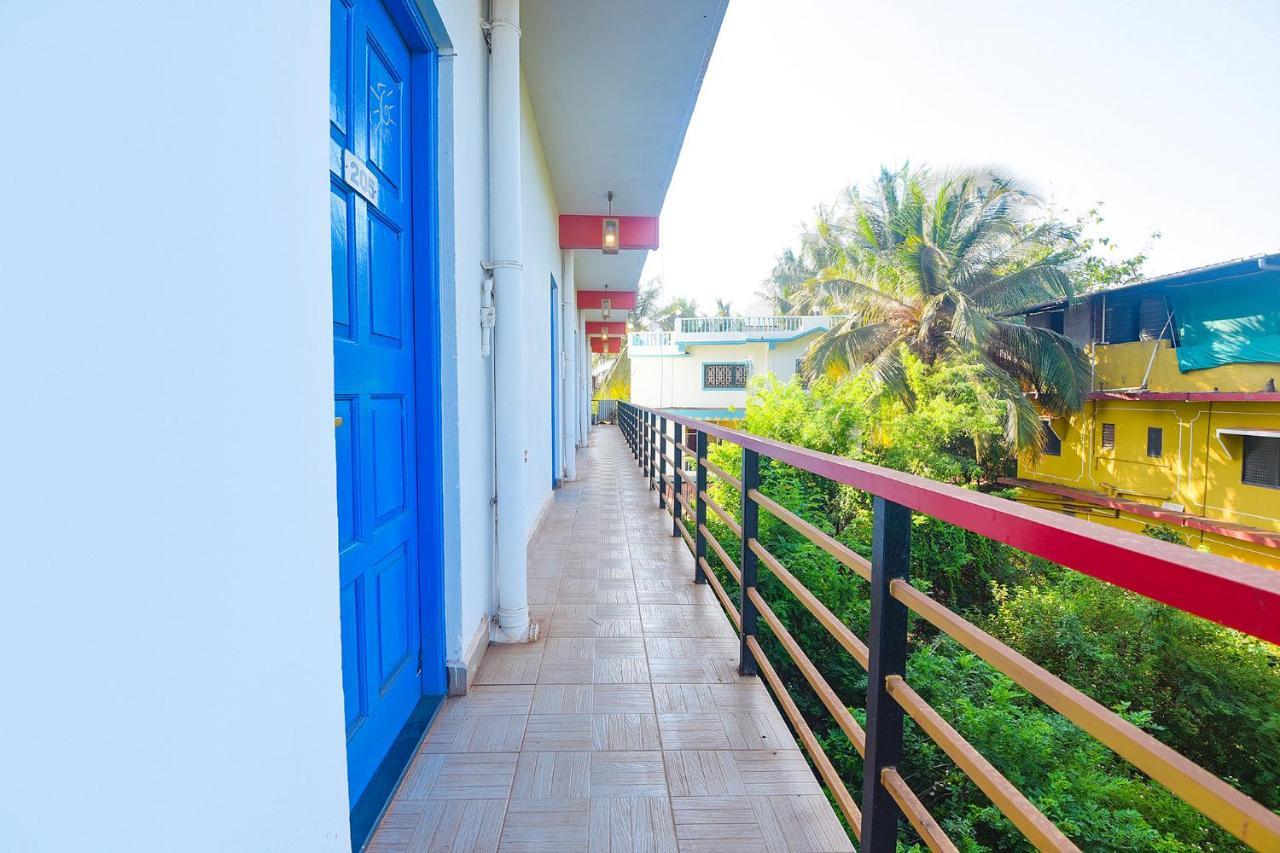 Fabexpress The Voyage Hotel Morjim Buitenkant foto