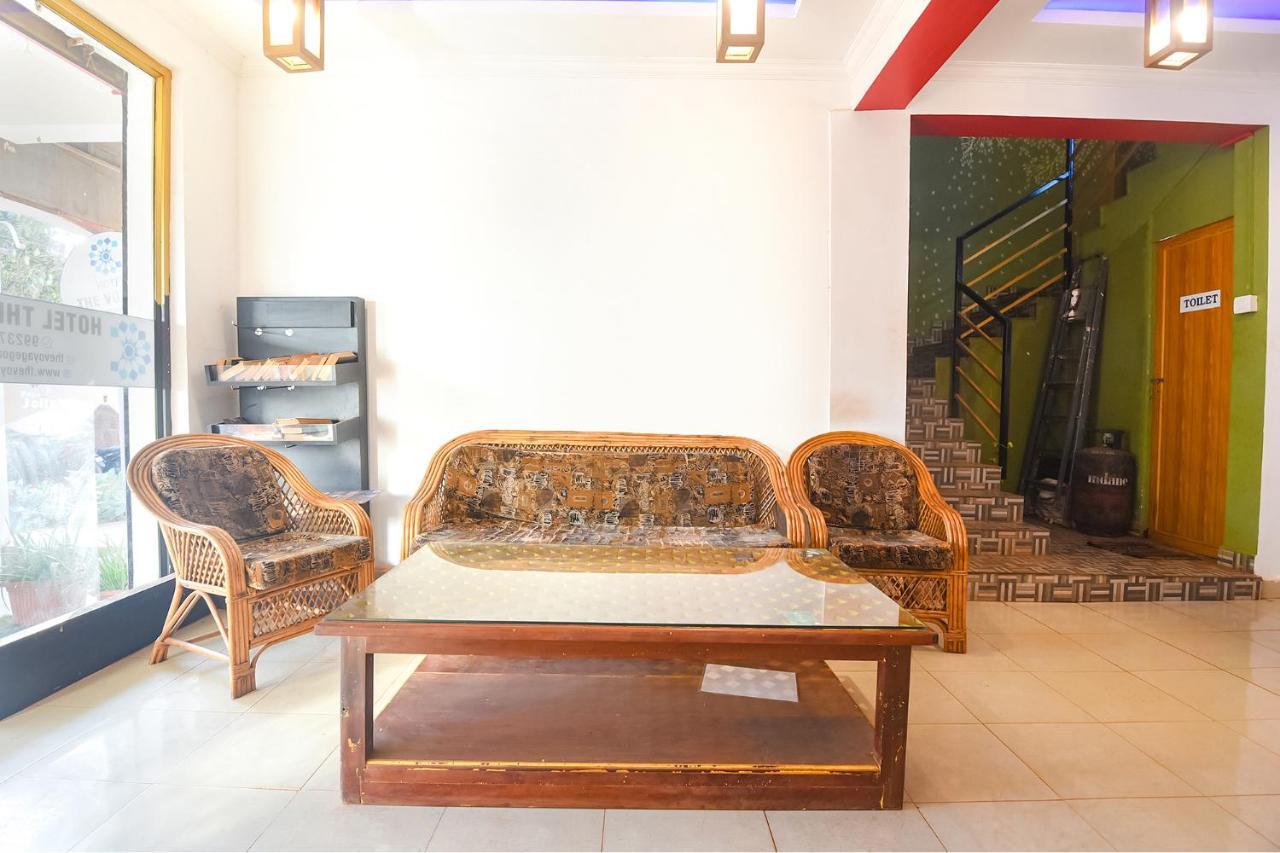 Fabexpress The Voyage Hotel Morjim Buitenkant foto
